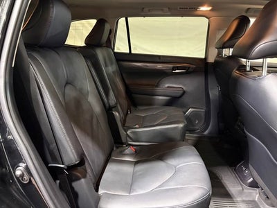 2024 Toyota Highlander Platinum