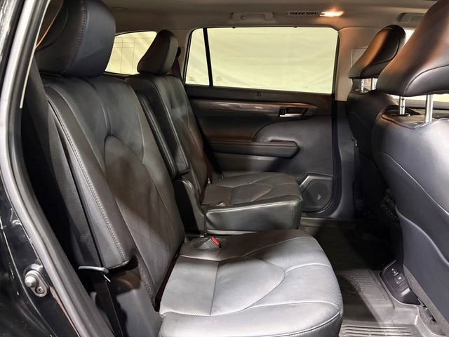 2024 Toyota Highlander Platinum