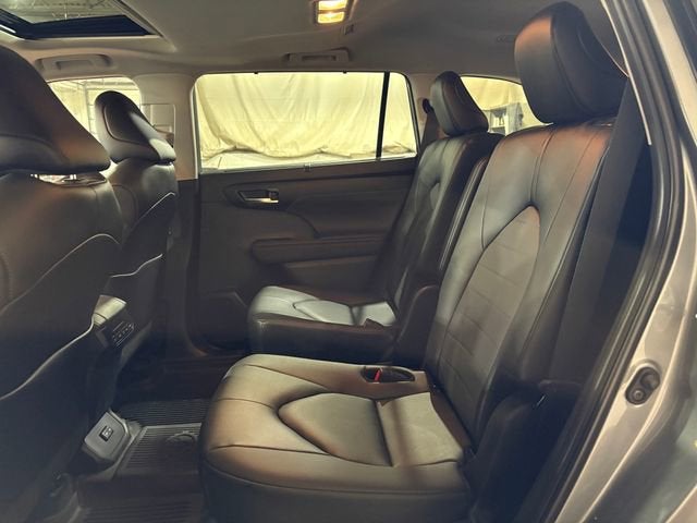 2025 Toyota Highlander XLE