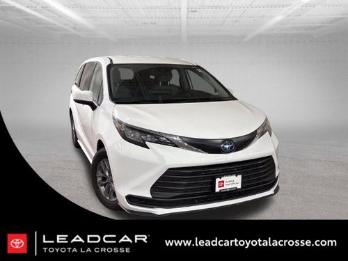 2021 Toyota Sienna LE 8 Passenger
