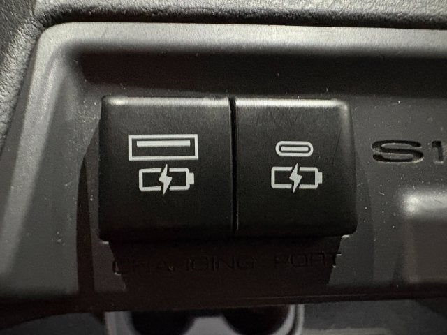 2021 Toyota Sienna LE 8 Passenger