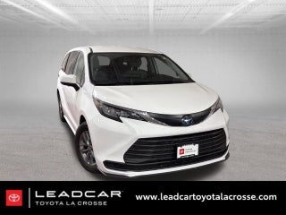 2021 Toyota Sienna LE 8 Passenger
