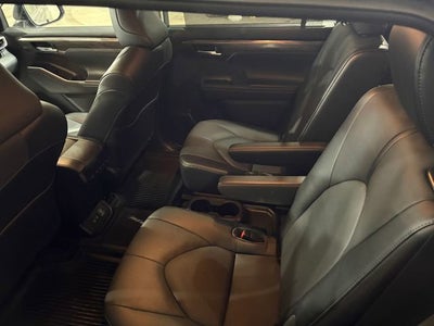 2023 Toyota Highlander Hybrid Limited