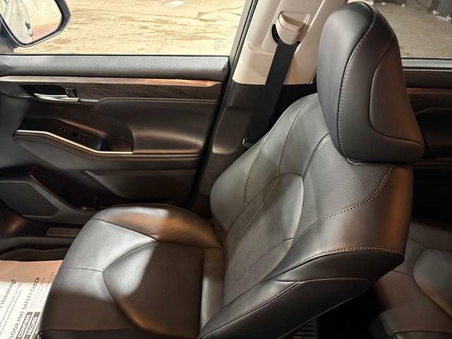 2023 Toyota Highlander Hybrid Limited