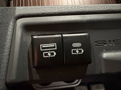 2024 Toyota Sienna XLE 8 Passenger
