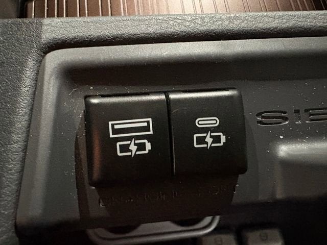2024 Toyota Sienna XLE 8 Passenger