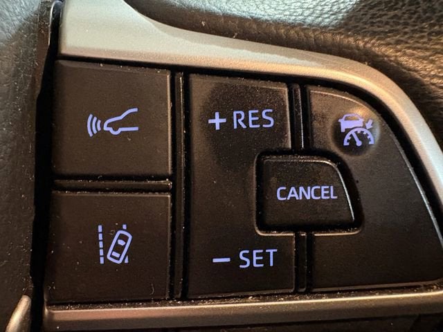 2024 Toyota Sienna XLE 8 Passenger