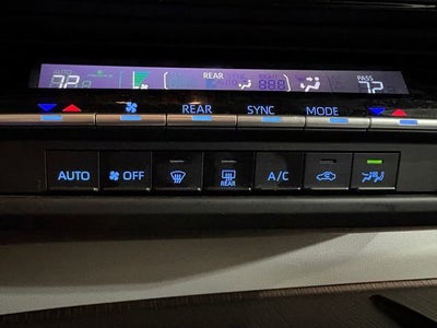 2024 Toyota Sienna XLE 8 Passenger