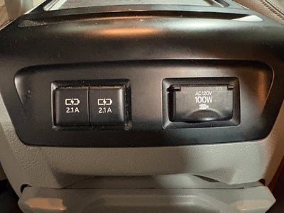 2020 Toyota Sienna XLE 8 Passenger