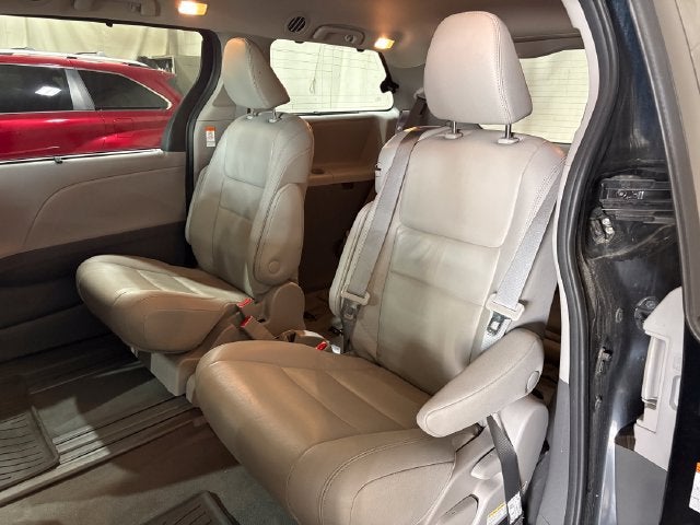 2020 Toyota Sienna XLE 8 Passenger