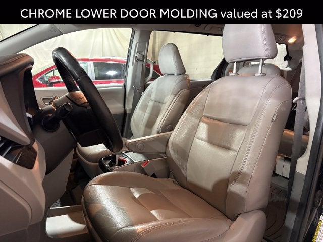 2020 Toyota Sienna XLE 8 Passenger