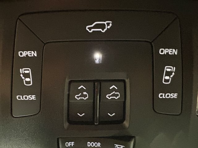 2025 Toyota Sienna Limited 7 Passenger