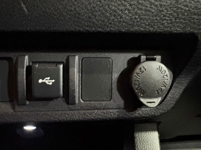 2021 Toyota Tacoma SR V6