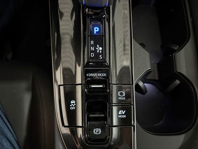2025 Toyota Crown Signia Limited