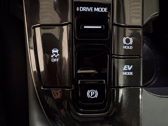 2025 Toyota Crown Signia Limited