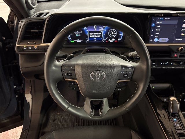 2025 Toyota Crown Signia Limited