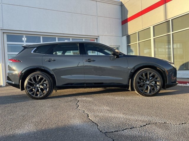 2025 Toyota Crown Signia Limited