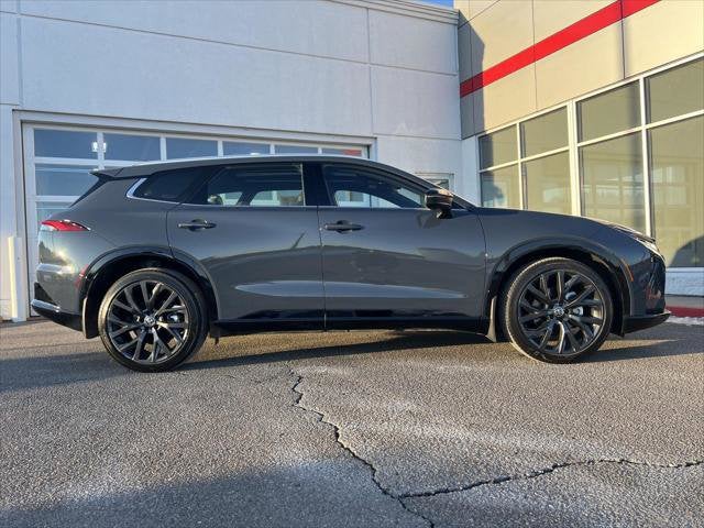 2025 Toyota Crown Signia Limited