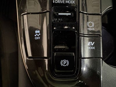 2025 Toyota Crown Signia Limited