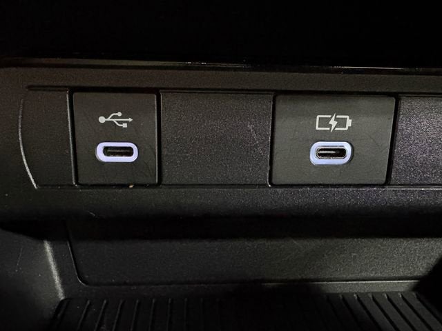 2025 Toyota Prius XLE