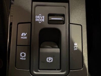 2025 Toyota Prius XLE
