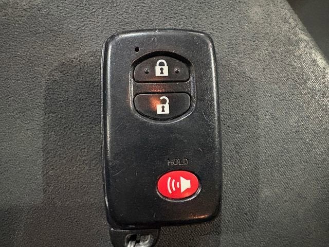 2013 Toyota Prius v Five