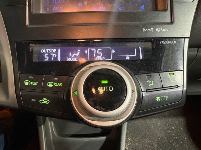 2013 Toyota Prius v Five