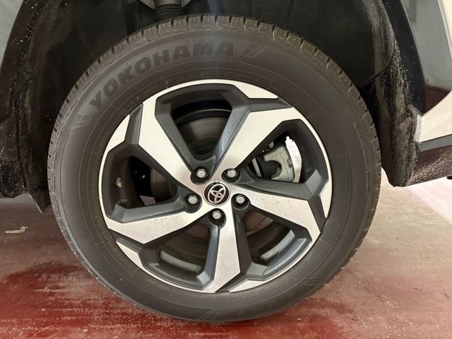 2024 Toyota RAV4 Prime SE