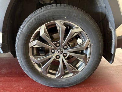 2022 Toyota RAV4 Hybrid XLE Premium