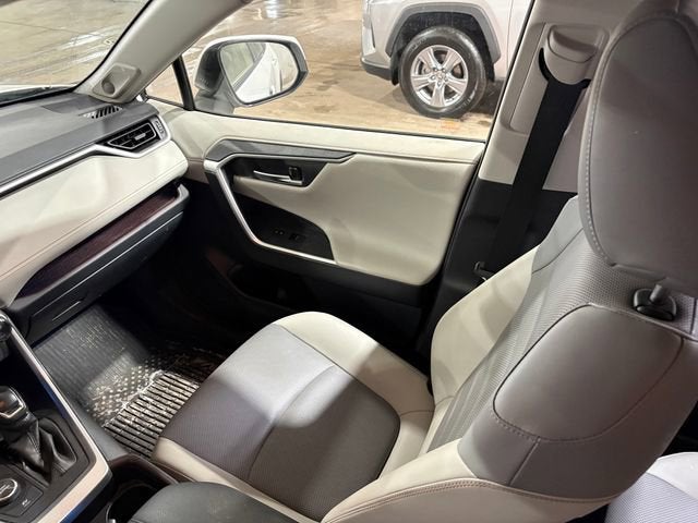 2019 Toyota RAV4 Hybrid Limited