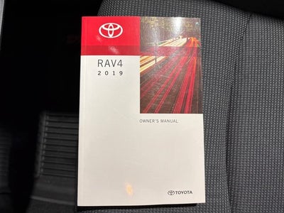 2019 Toyota RAV4 LE