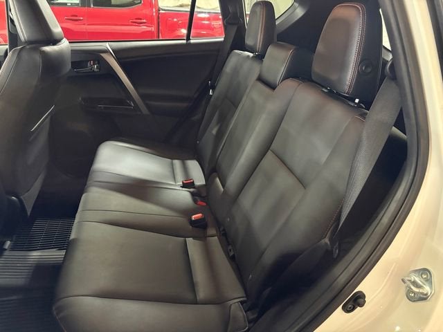 2018 Toyota RAV4 SE
