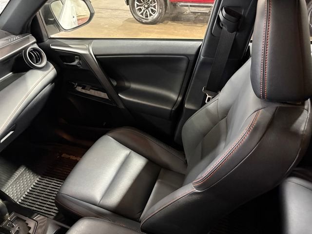 2018 Toyota RAV4 SE
