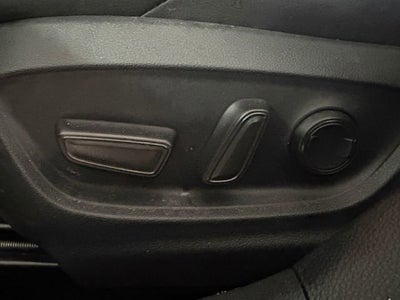 2019 Toyota Corolla Hatchback XSE