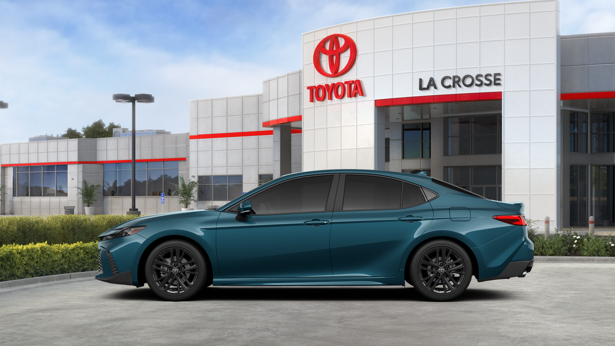 2026 Toyota Camry SE AWD